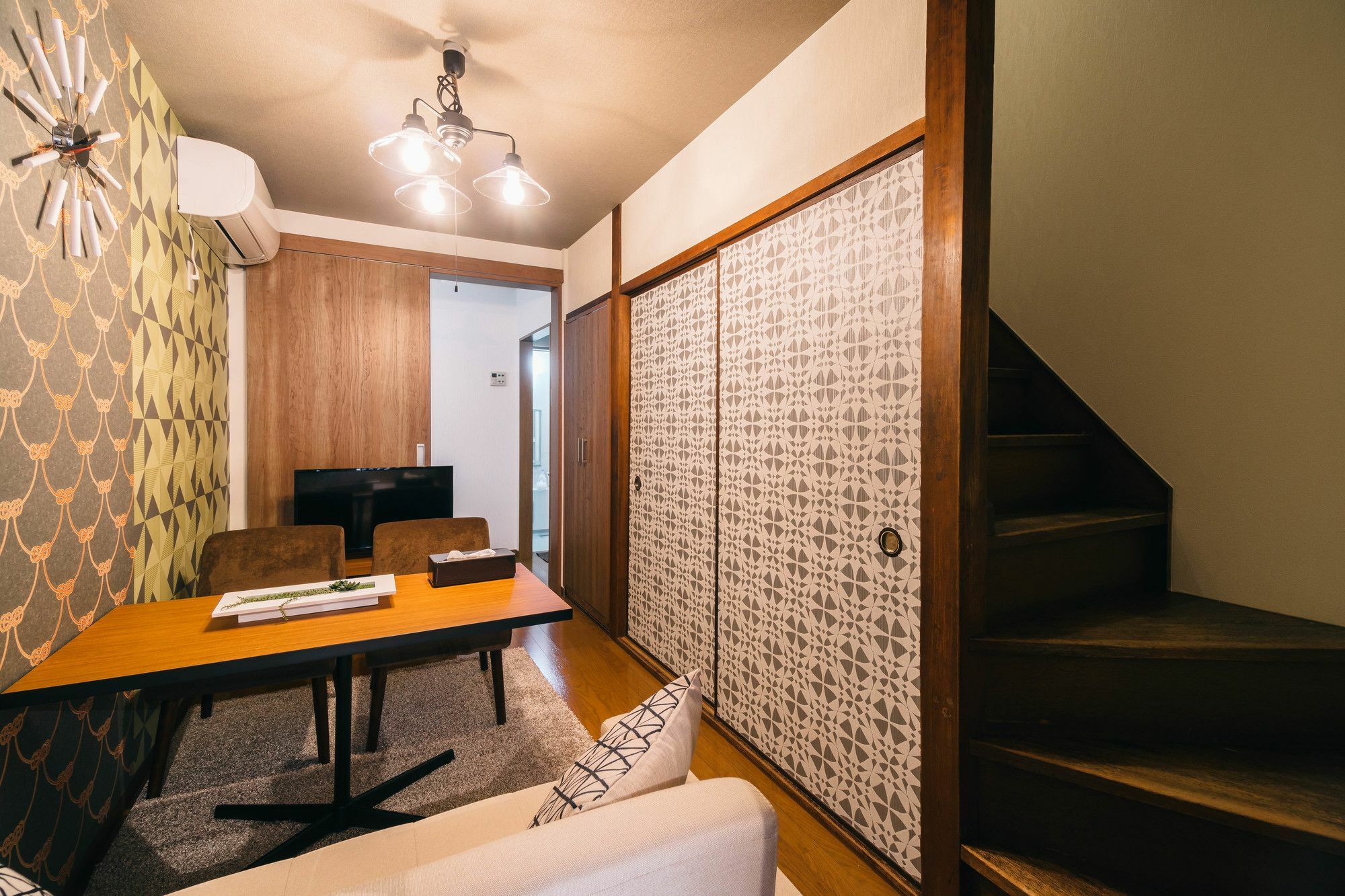 Ikidane House Osaka Kyobashi Appartement Buitenkant foto